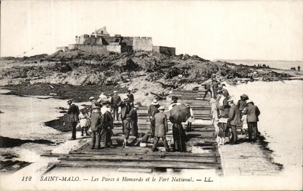Saint-Malo — Die Hummerbecken und das Nationale Fort — LL. — Nr. 112 - Vorderseite