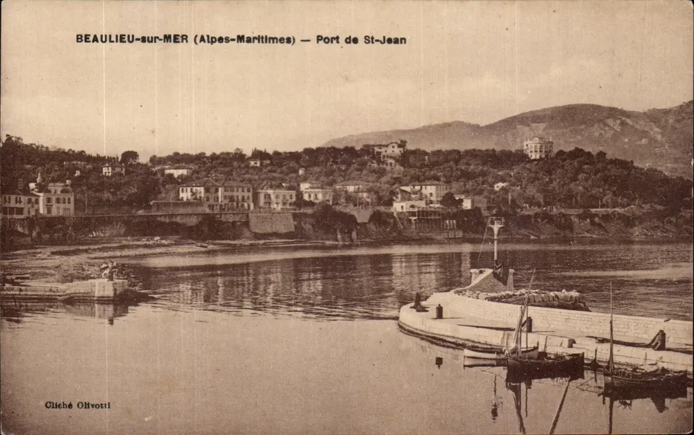 Beaulieu-sur-Mer (Alpes-Maritimes) — Porto de St-Jean — Cliché Olivottil - Frente