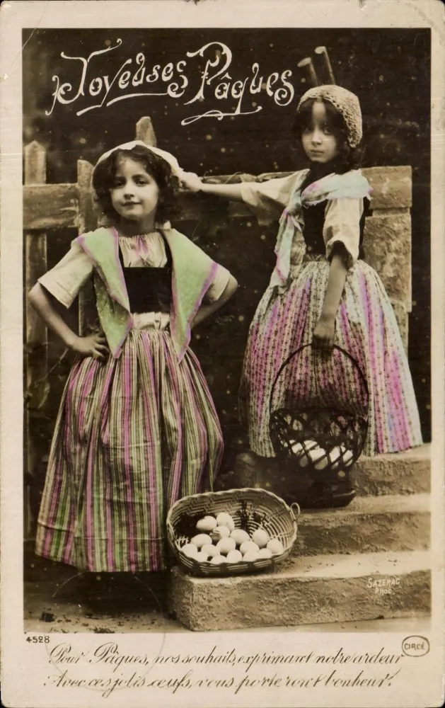 Deux jeunes filles en costume de Pâques — Sazerac Phot. n°4528 - Vorderseite
