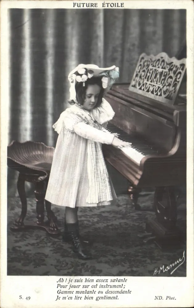 ZUKÜNFTIGE STERN — kleines Mädchen, das am Klavier spielt — H. Mannus, S. 49 - Vorderseite