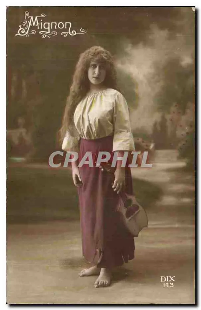 Junge Frau in einem violetten Kleid — Mignon, Serie DIX 143 - Vorderseite