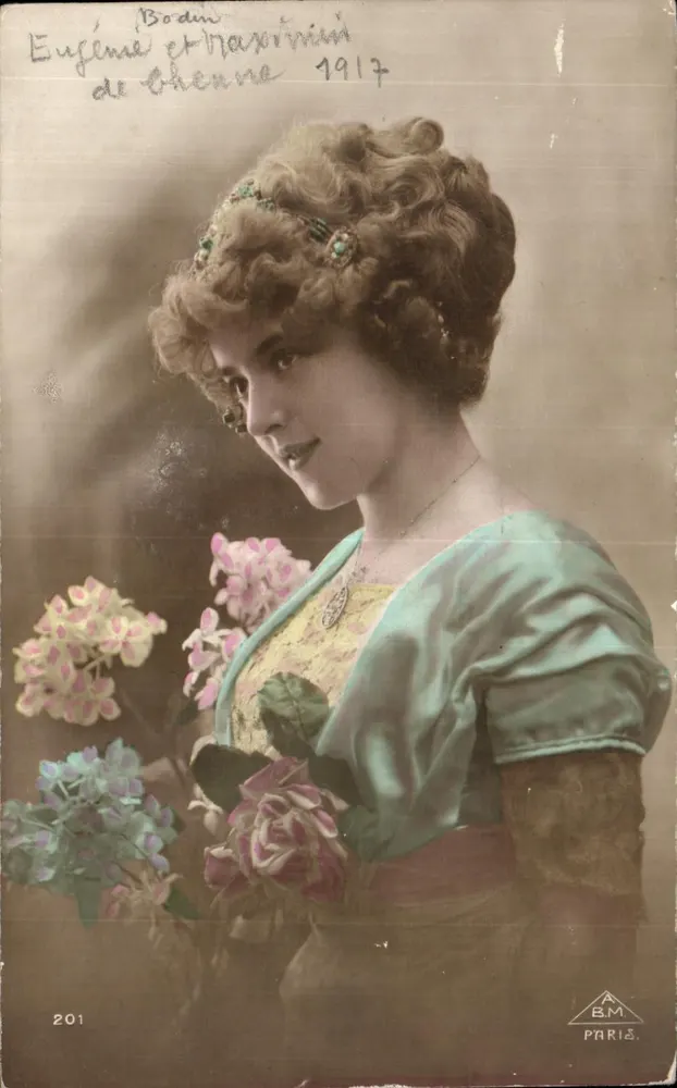 Junge Frau in grünem Kleid — mit Blumenstrauß — Verleger A.B.M. Paris, Nr. 201 - Vorderseite