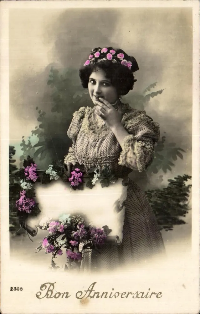 Frau mit Blumenkrone — Happy Birthday — Serie 2303 - Vorderseite