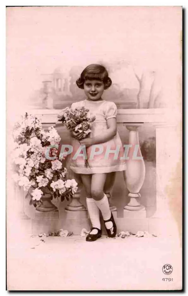 Mädchen mit Blumenstrauß — Studio — FOX PARIS 4791 - Vorderseite