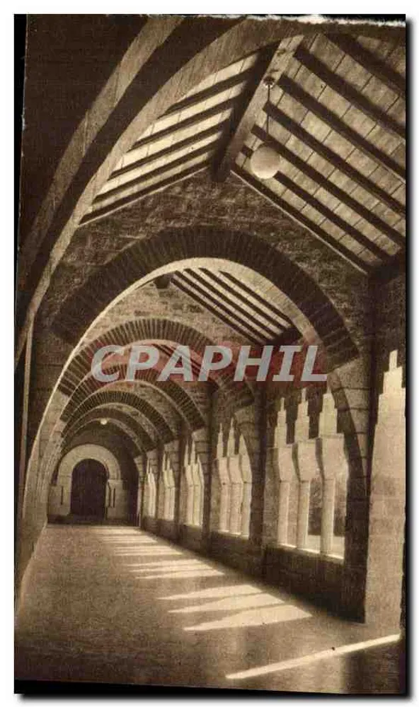 Binnenkant van het nieuwe klooster — Abdisseis van Solesmes — Uitgave door de Abdisseis van Solesmes (1937) - Voorkant