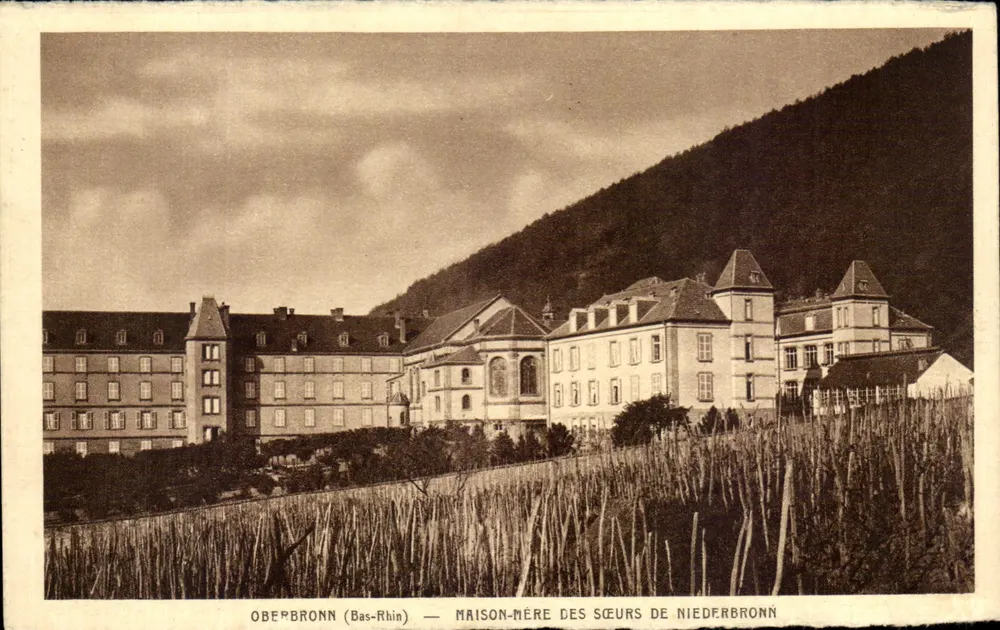 Oberbronn (Bas-Rhin) — Mutterhaus der Schwestern von Niederbronn - Vorderseite