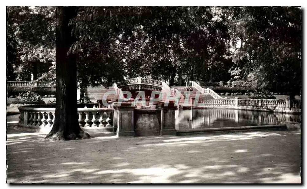 Jardim d'Or - Dijon (Côte-d'Or) — vista da fonte — editor Graphithi, n° 2093 - Frente
