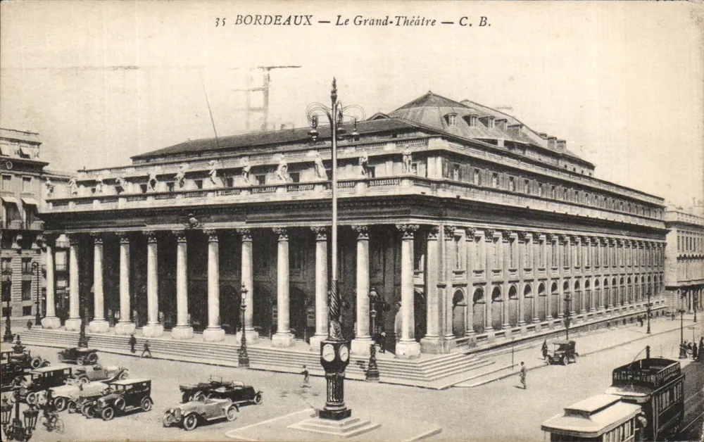 Bordeaux — O Grande Teatro — C. B. - Frente