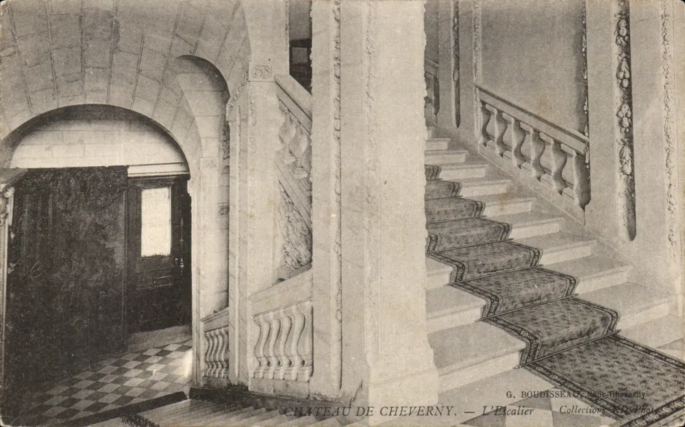 Castelo de Cheverny — A Escada — G. Boudisseau, N.R. Fot. - Frente