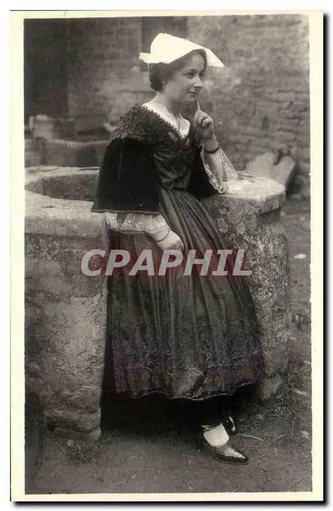 Frau im Bretonischen Kleid — Pardon von Sainte-Anne — Édito-Service S.A. n° D2 465 01 - Vorderseite
