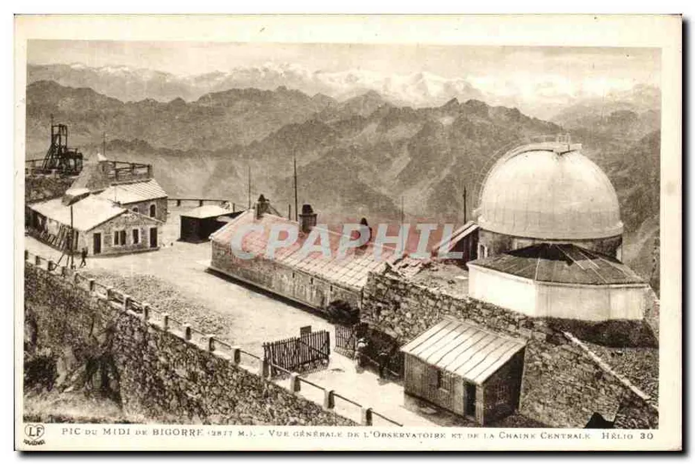 Pic du Midi de Bigorre (2877 m.) — Allgemeiner Blick auf das Observatorium und die Hauptkette — Hélios 30 - Vorderseite