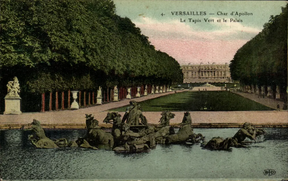 Versailles — Wagen des Apollos — Der Grün Teppich und das Schloss - Vorderseite