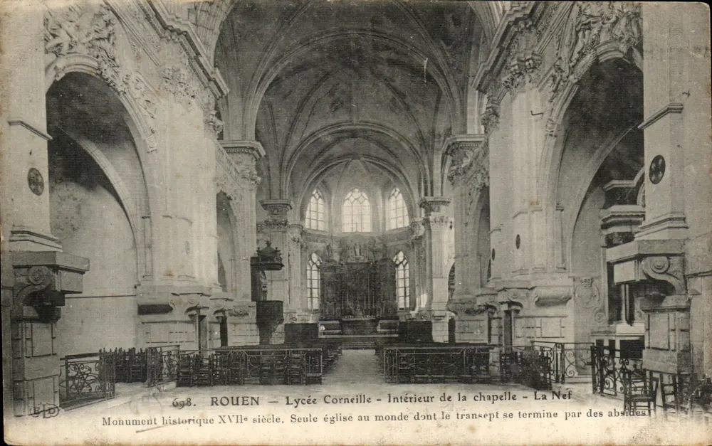 Rouen — Lycée Corneille — Innenansicht der Kapelle — Die Kirche - Vorderseite