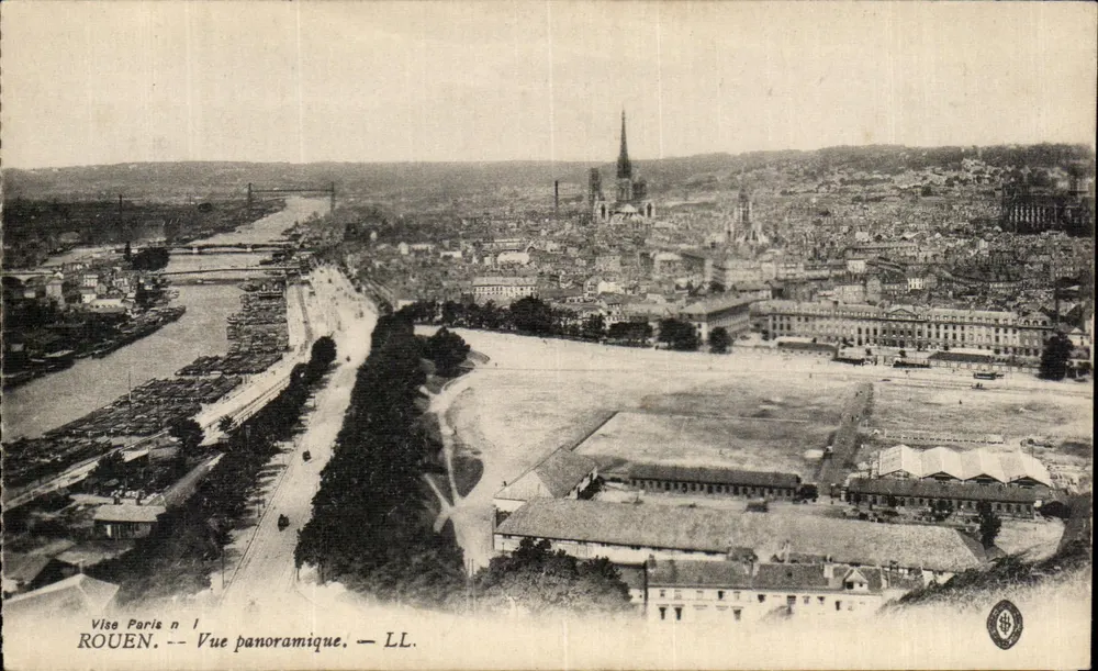 Rouen — Vista panorâmica — LL. - Frente