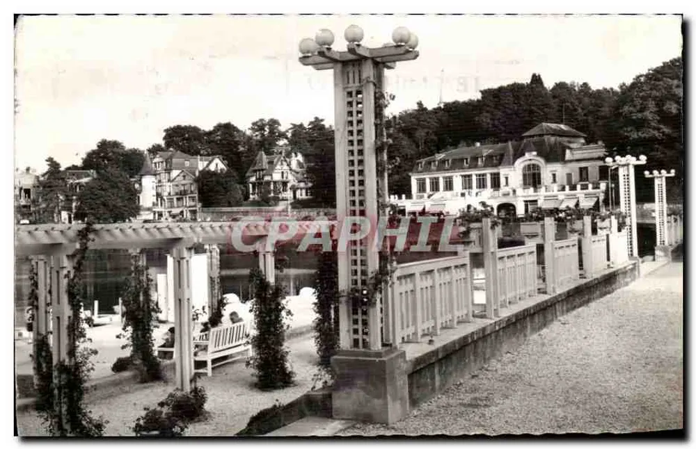Jardins da Estação Termal de Bagnolles-les-Bains — Ed. R. Gallais, n° 44 - Frente