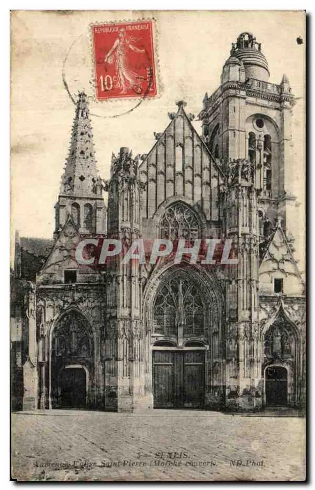 Saint-Lô — Igreja de São Pedro — NB. Fotografia - Frente