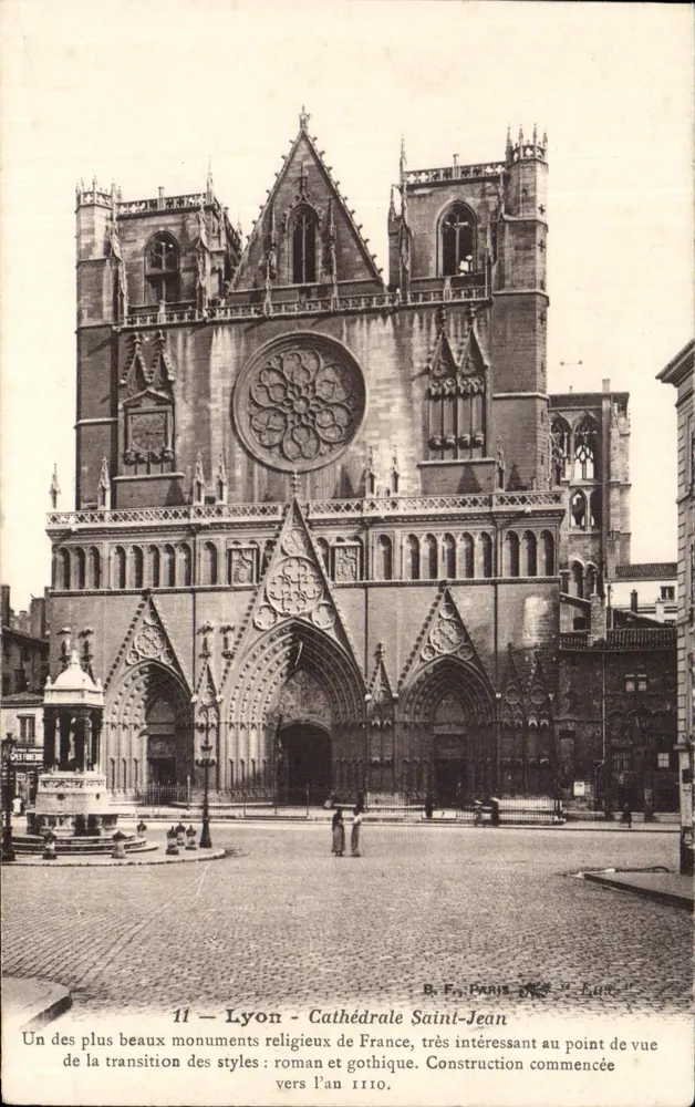 Lyon — Catedral de São João — B.F. Paris, n° 11 - Frente