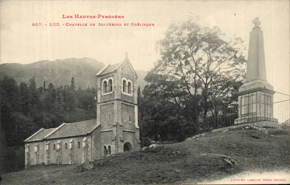 Luz - Capela de Solférino e Obélisco — Les Hautes-Pyrénées — Fototipia Labouche Frères, Toulouse - Frente