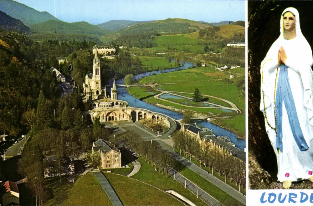 Lourdes — Allgemeiner Blick auf die Wallfahrtsstätten — Éditions P. CHAMBON - Vorderseite