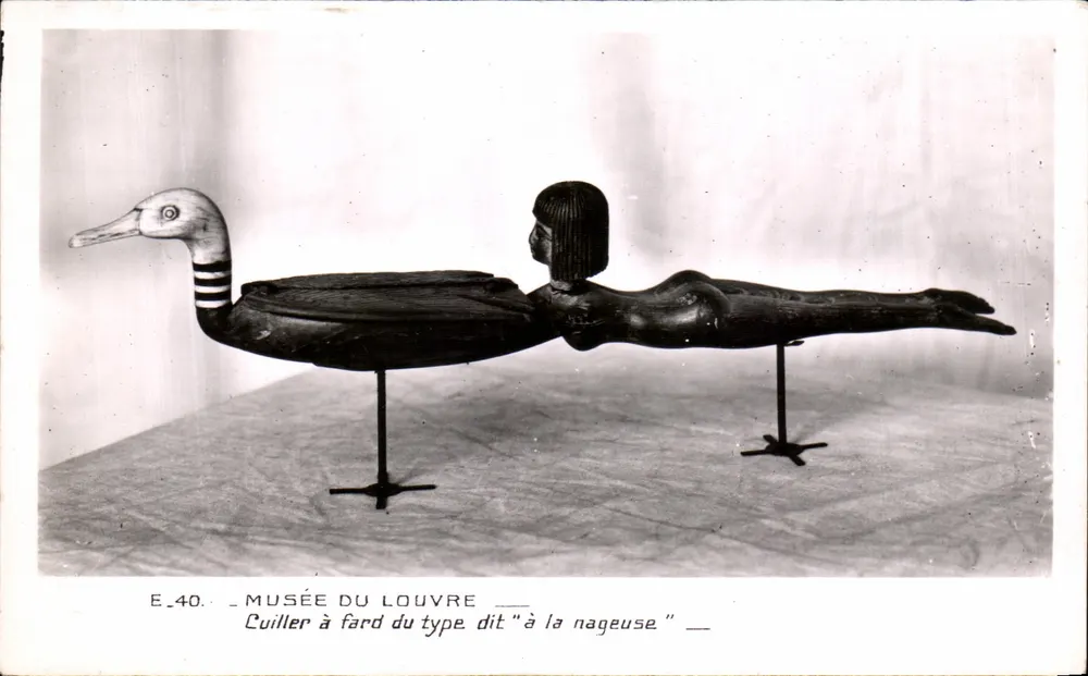Louvre-Museum — Puderquaste des Typus "Schwimmer" — Éditions des Musées Nationaux - Vorderseite