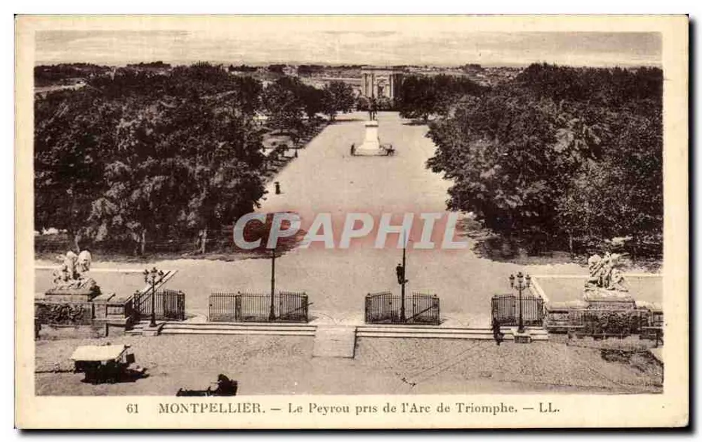 Montpellier — O Peyrou visto do Arco do Triunfo — LL. - Frente
