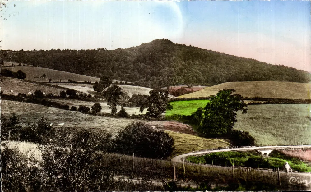 St-Honoré-les-Bains — Die Alte Berg — CIM (S.-et-L.) - Vorderseite