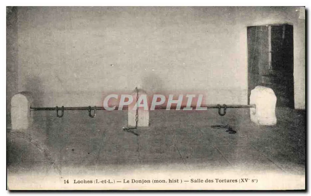 Loches (Loir-et-Cher) — Der Bergfried (historisches Denkmal) — Folterkammer (15. Jahrhundert) - Vorderseite