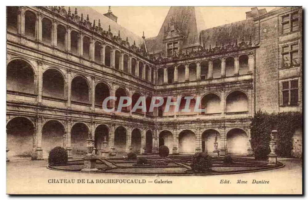 Castelo de La Rochefoucauld — Galerias — Edit. Mme Danière - Frente
