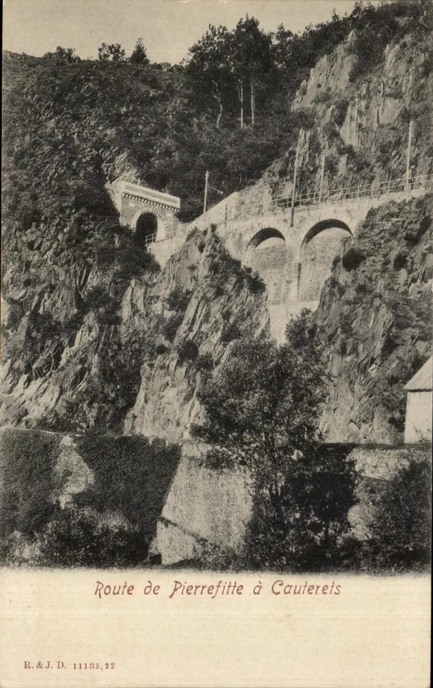 Rodovia de Pierrefitte a Cauterets — vista do viaduto e do túnel — R.&J.D. 11135,22 - Frente