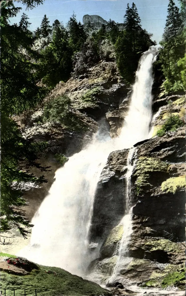 A Cascata do Rouget — Sixt (Alta Saboia) — J. Niksarian, série 103 - Frente