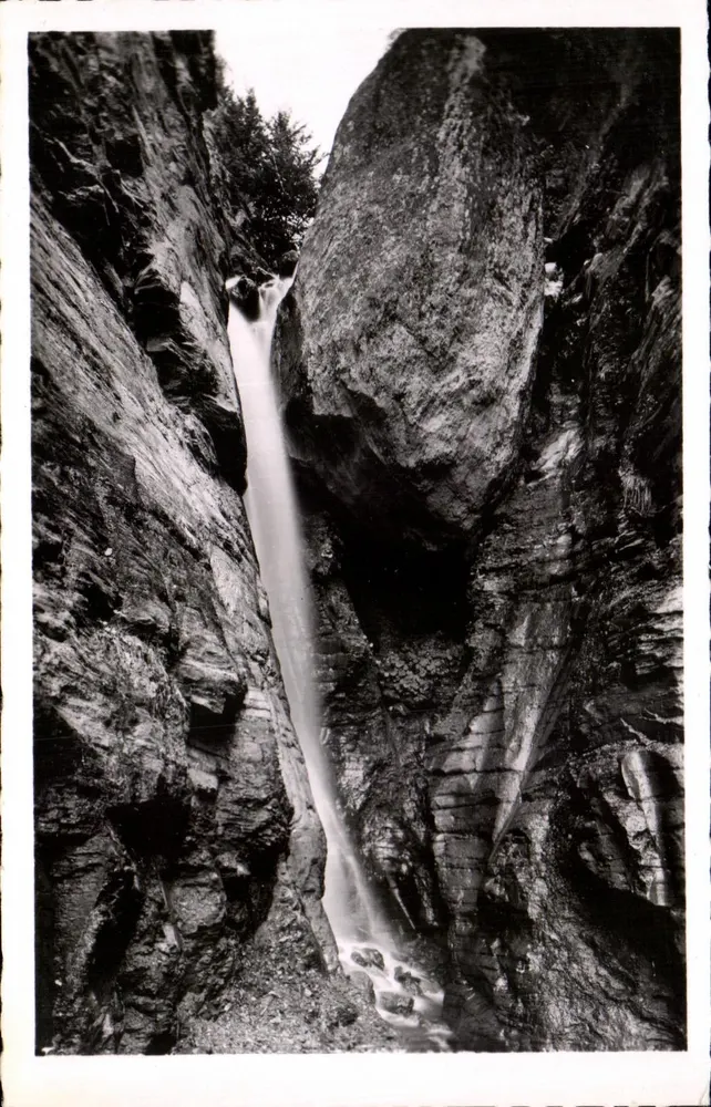 Allevard-les-Bains — Wasserfall du Buisson oder de la Pierre Tombante — Albert Feugier, Edition von « La Maison Alpine » - Vorderseite