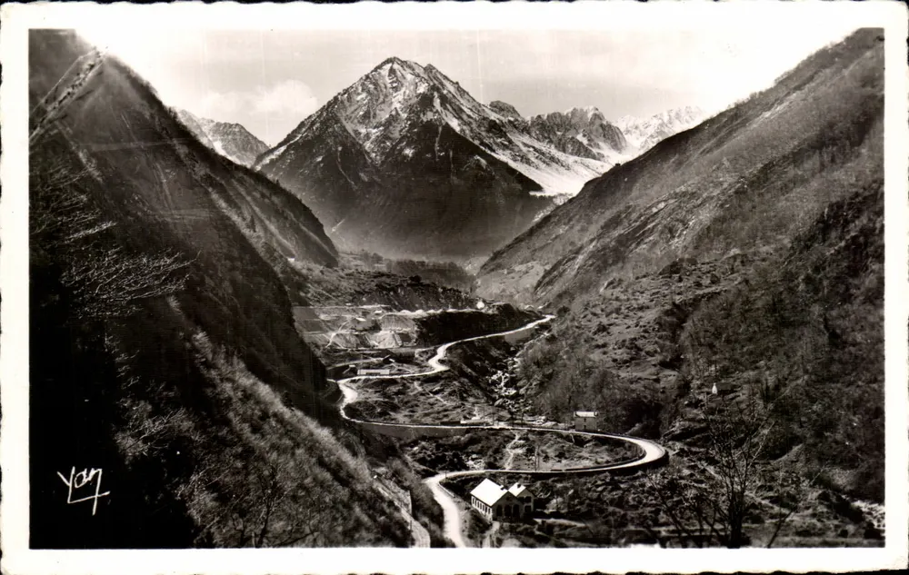 O «Colimaçon» e o Péguère — (alt. 2187 m.) — Edição Photo Guinault - Lauréns - Frente