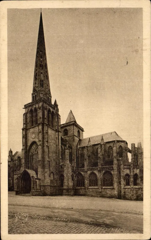 Tréguier — Catedral do século XV — Les Éditions Marcel - Frente