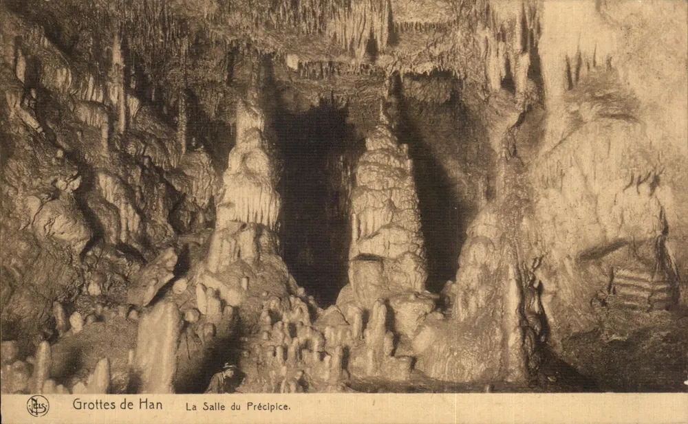 Grutas de Han — A Sala do Precipício — NELIS, Rochefort - Frente