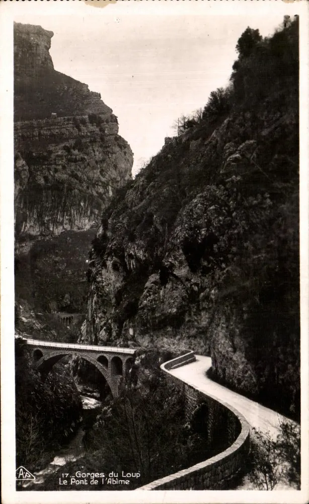 Gorges do Lobo — O Ponte do Abismo — A.V.S. — n°17 - Frente