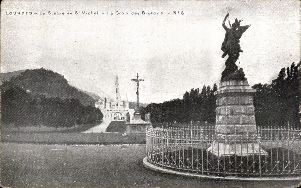 Lourdes — Die Statue des hl. Michael — Die Kreuz der Bretonen — N°5 - Vorderseite