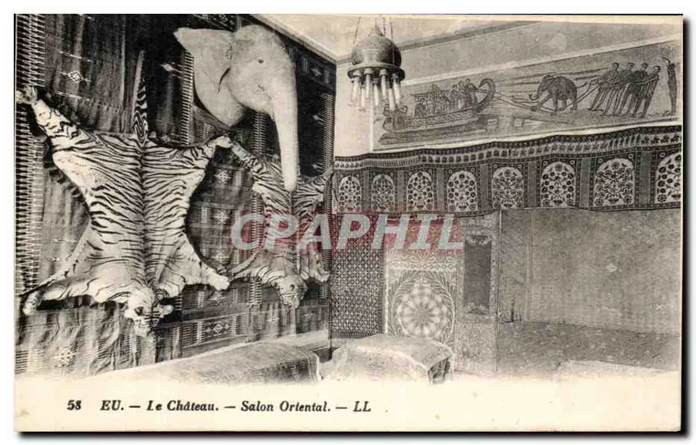 EU. — Das Schloss. — Orientalischer Salon. — LL - Vorderseite