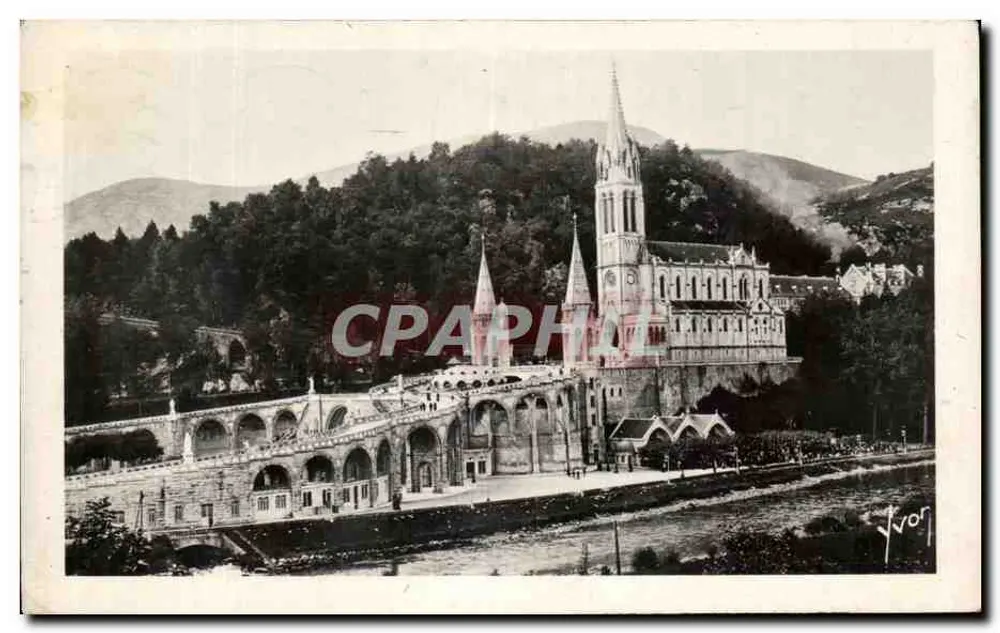 Lourdes - La Basilica e il Gave — Éditions d'Art, n° 1852 - Recto