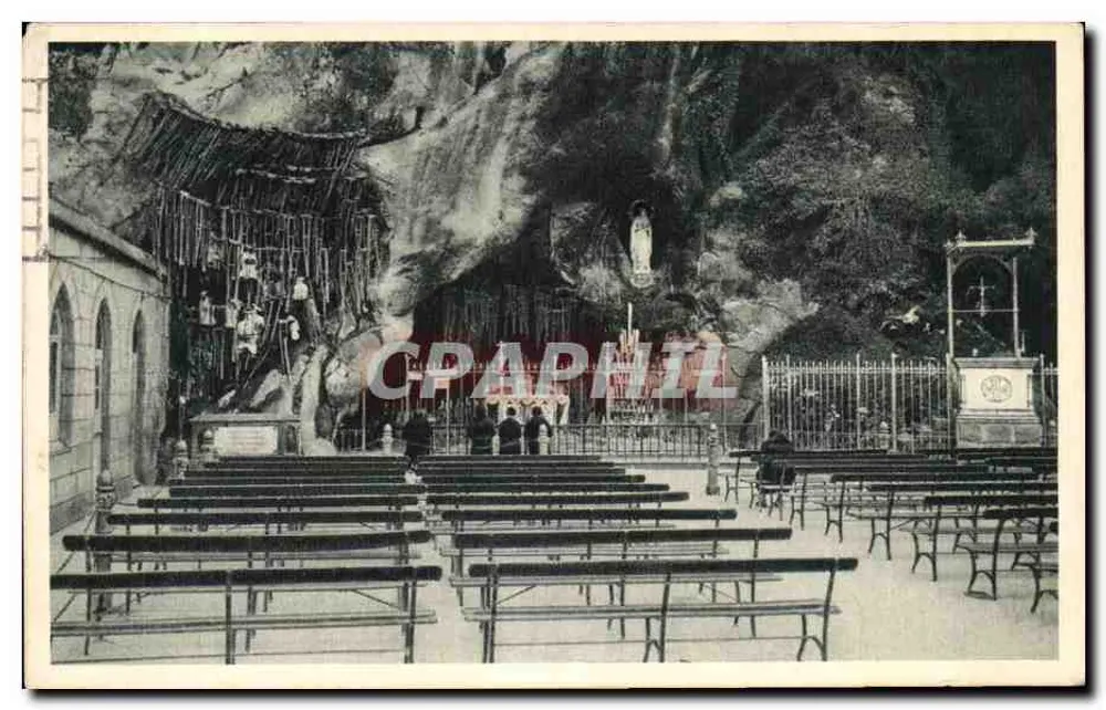 A Grotta Milagrosa — Lourdes — Edição Fotográfica Quarrault, n°46 - Frente