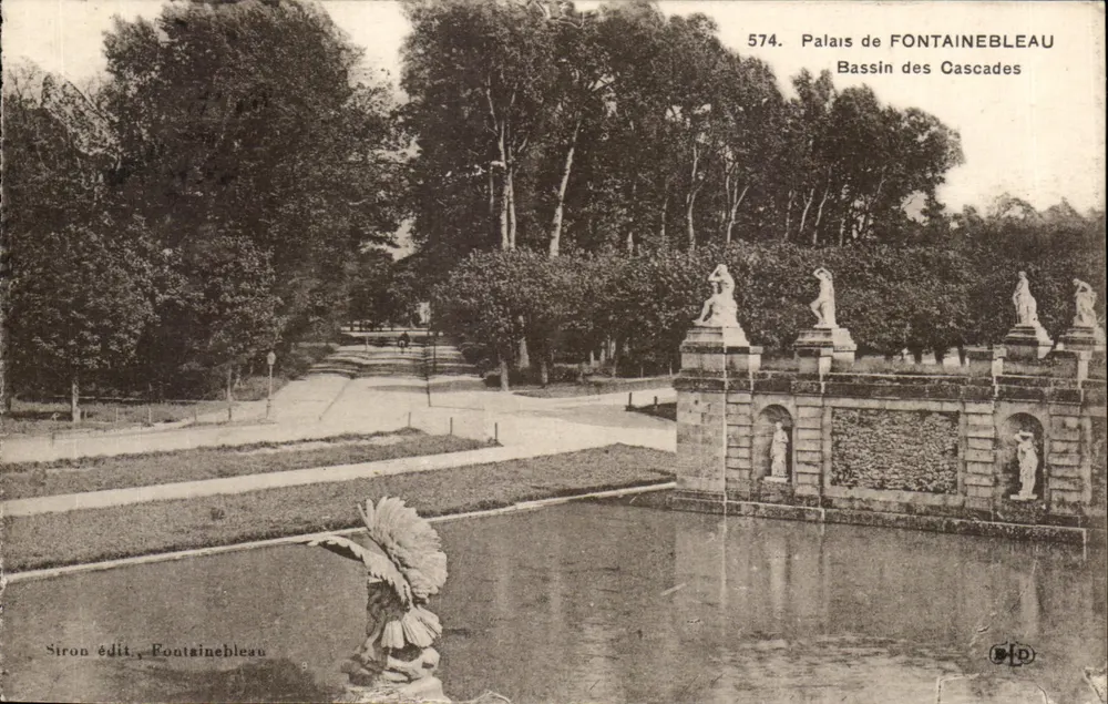 Schloss FONTAINEBLEAU — Bassin der Cascades — Verlag Siron, Nr. 574 - Vorderseite