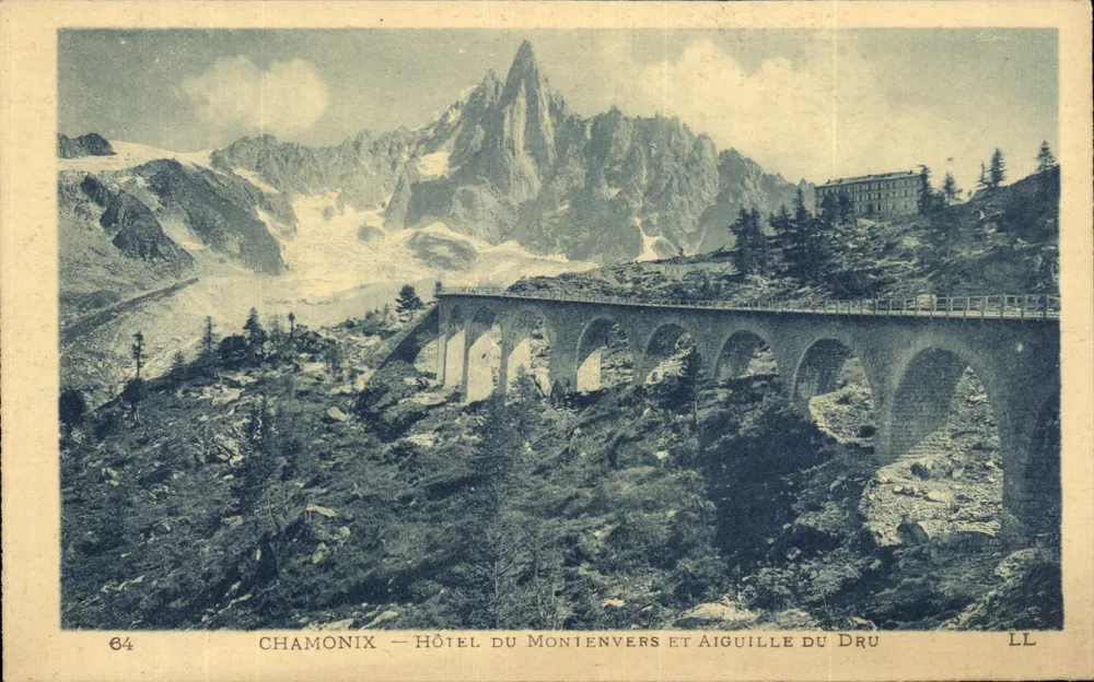 Chamonix — Hôtel du Montenvers et Aiguille du Dru — LL - Recto
