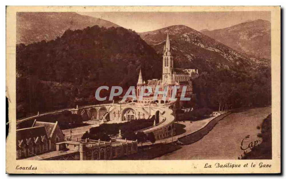 Lourdes — A Basílica e o Gave — Cap - Frente