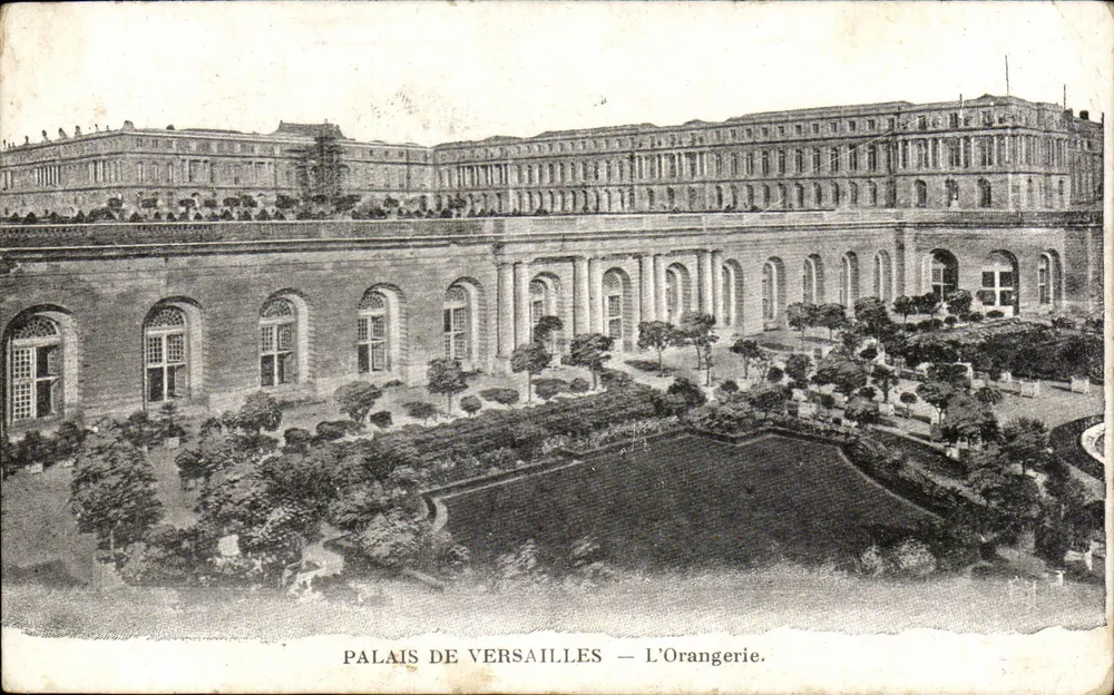 Palácio de Versalhes — A Orangerie. - Frente