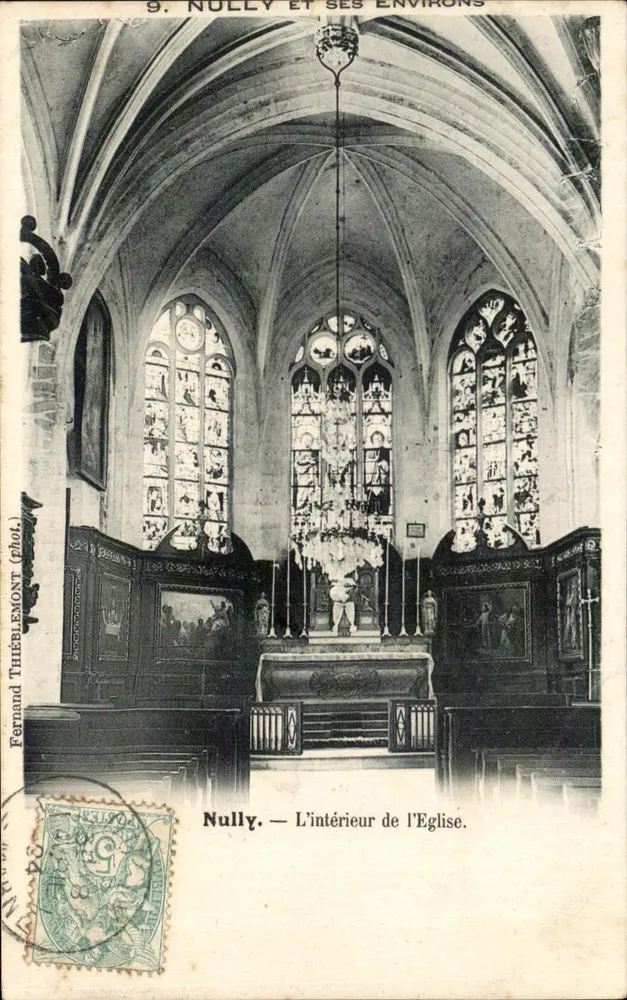 Nully — Innenansicht der Kirche — Fernand Thiblémont (Fot.) - Vorderseite