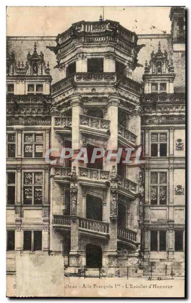 Schloss - Flügel von Franz I. - Die Ehrenstiege - Vorderseite