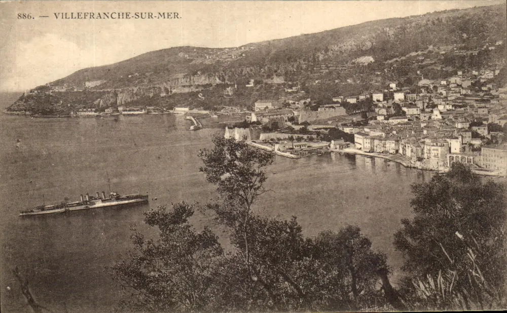 Villefranche-sur-Mer — vista panorâmica do porto e das colinas — Edições A.D.I.A. Nice, n° 886 - Frente