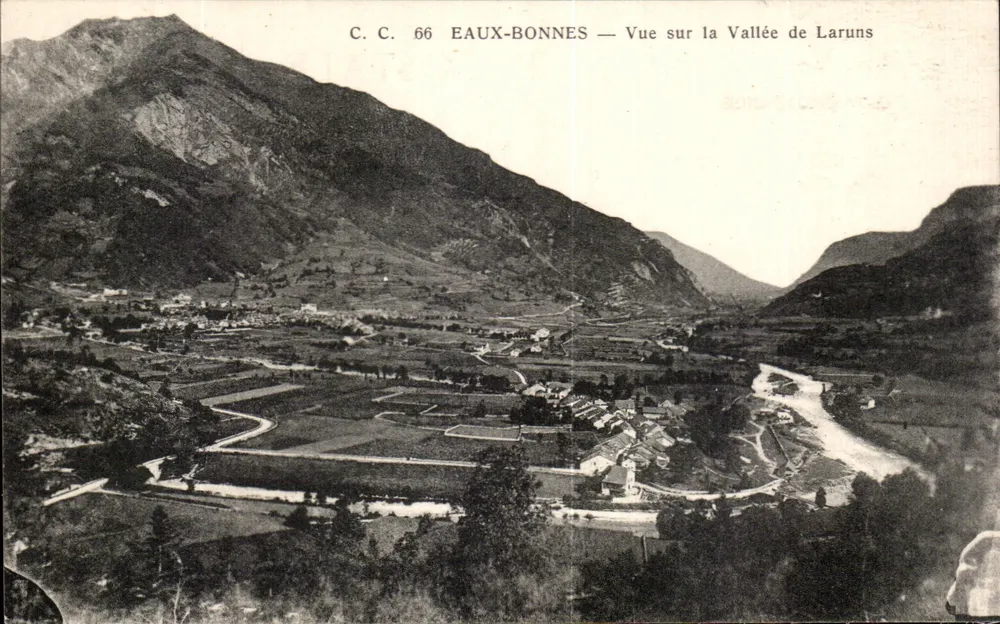 Eaux-Bonnes — Vista sobre a Vale de Laruns — C.C. 66 - Frente