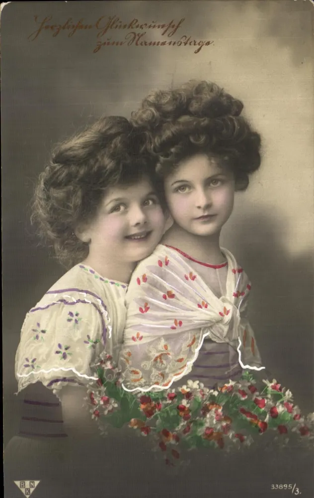 Zwei junge Mädchen — Portraitstudio — BNK, n° 33895/3 - Vorderseite