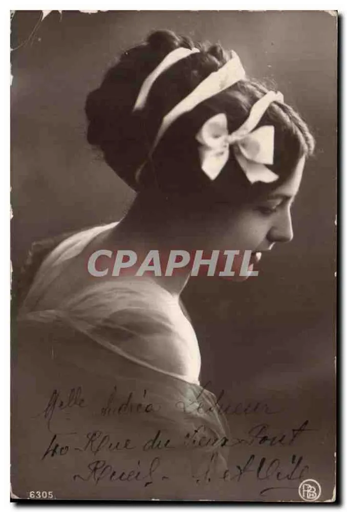 Portrait de profil d'une jeune femme — coiffure ornée d'un grand nœud blanc — éditeur PB, n° de série 6305 - Vorderseite