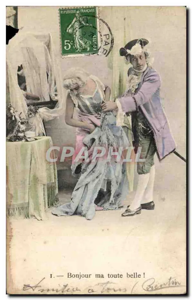 Theaterszene — Ein Mann in historischem Kleidungsstück hilft einer Frau, ihr Kleid anzupassen — Verlag: B. Gantin - Vorderseite